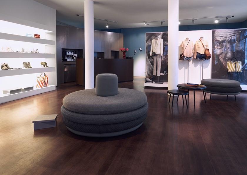 Richard Lampert Круглый журнальный столик из стали и дерева Tom sun-id-1482373 - Вид №7