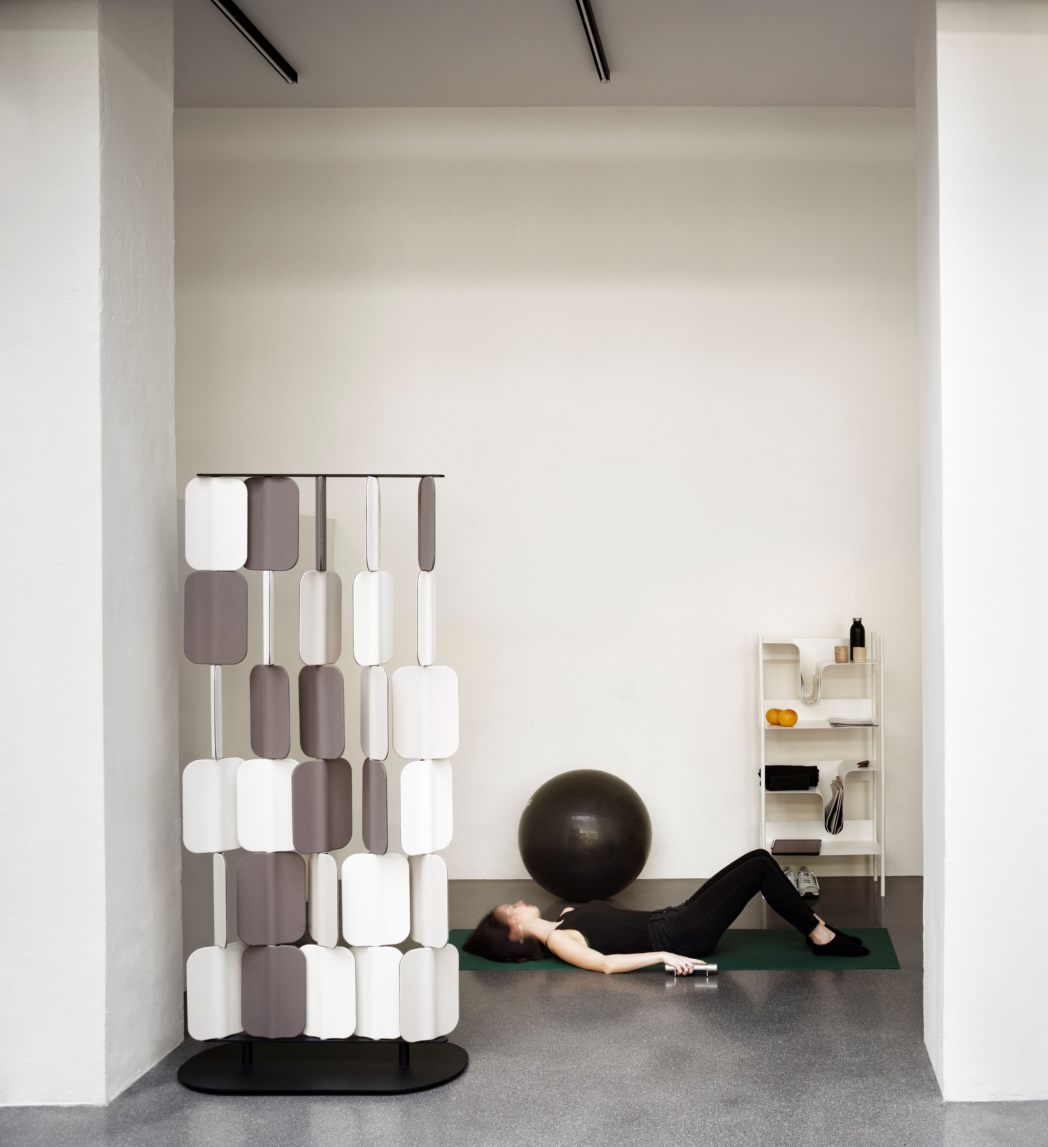 Отдельно стоящий книжный шкаф из листового металла True Design ARCH-00089193 - Вид №2