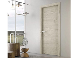 Деревянные распашные двери