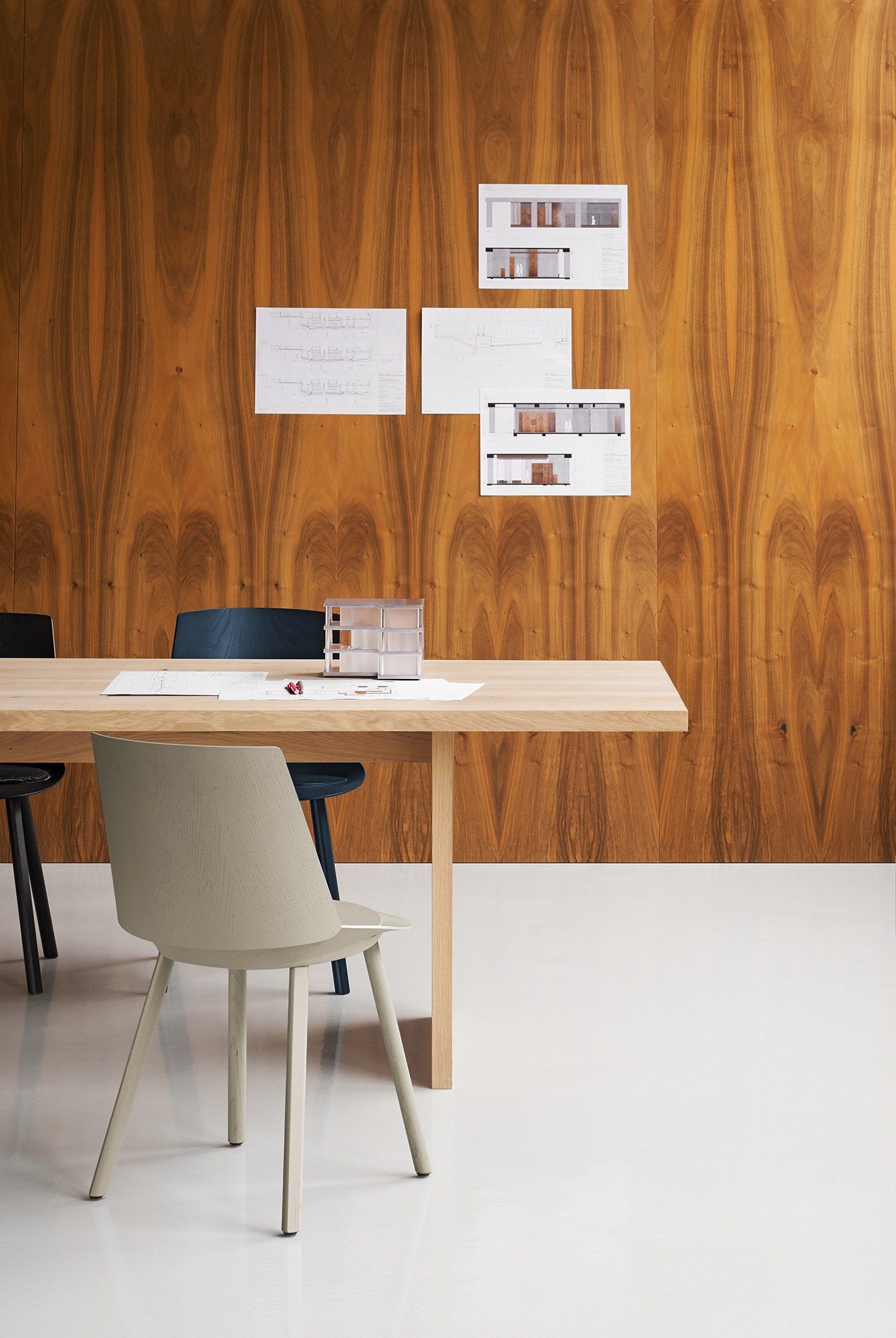 Прямоугольный стол из массива дерева e15 ASHIDA ARCH-00073372 - Вид №2