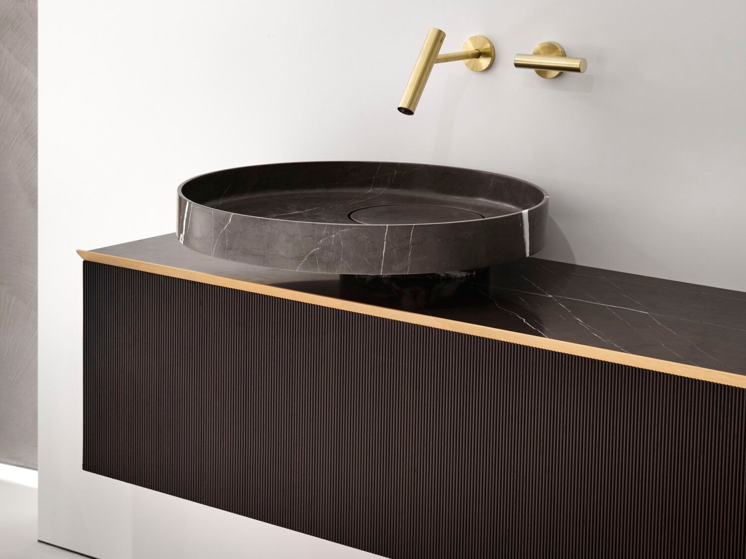 Подвесной умывальник Falper эксцентричный ARCH-00003844 - Вид №1