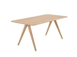 Прямоугольный дубовый стол