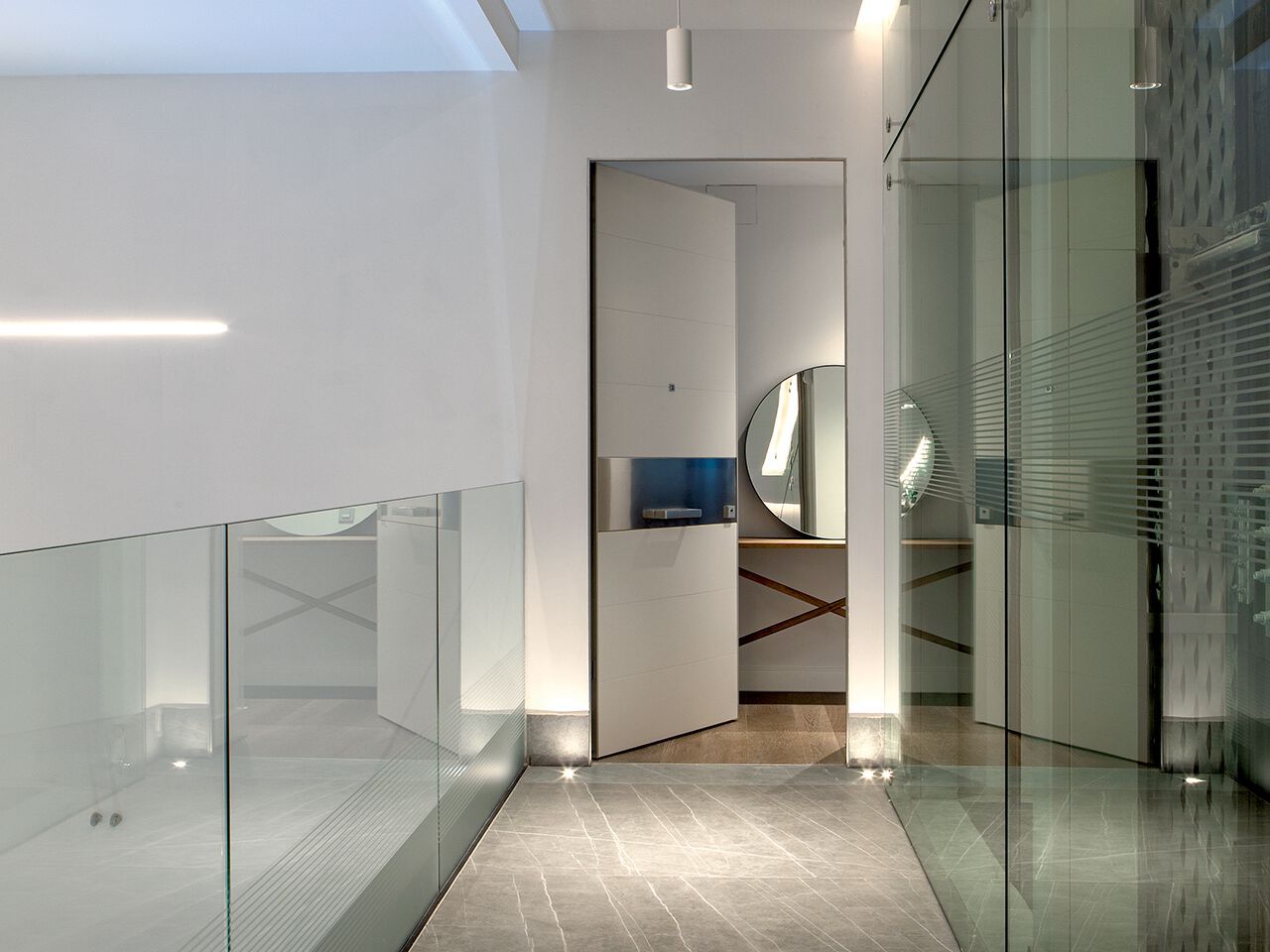 Входная дверь со скрытыми петлями Oikos Tekno ARCH-00032494 - Вид №2