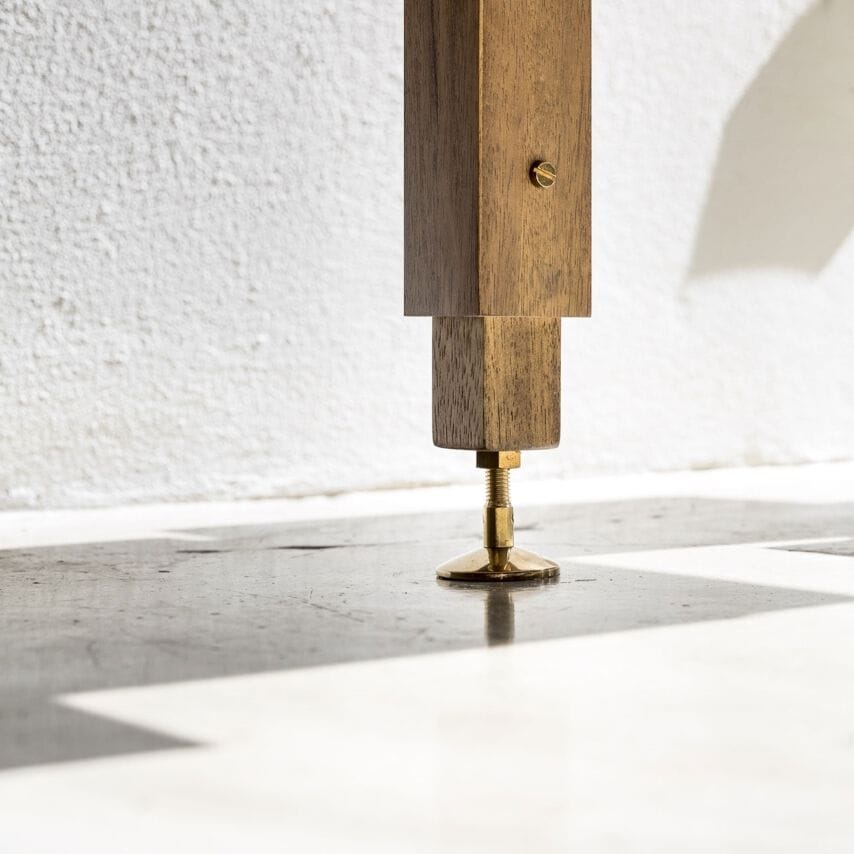 Книжный шкаф из массива дерева с подставкой для телевизора с креплением пол-потолок Mogg Аделаида ARCH-00072437 - Вид №2