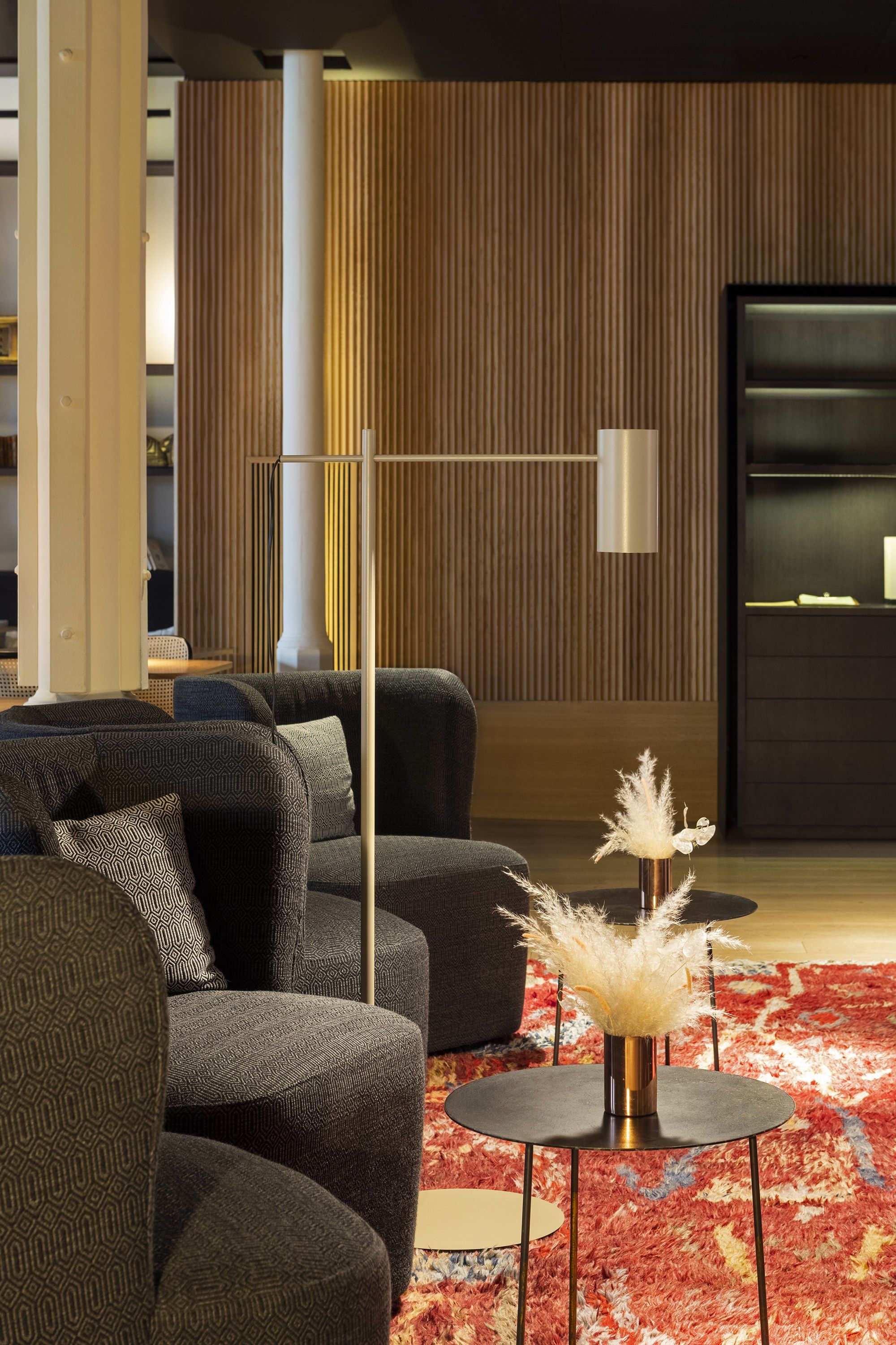 Регулируемая металлическая напольная лампа Estiluz ARCH-00094890 - Вид №1