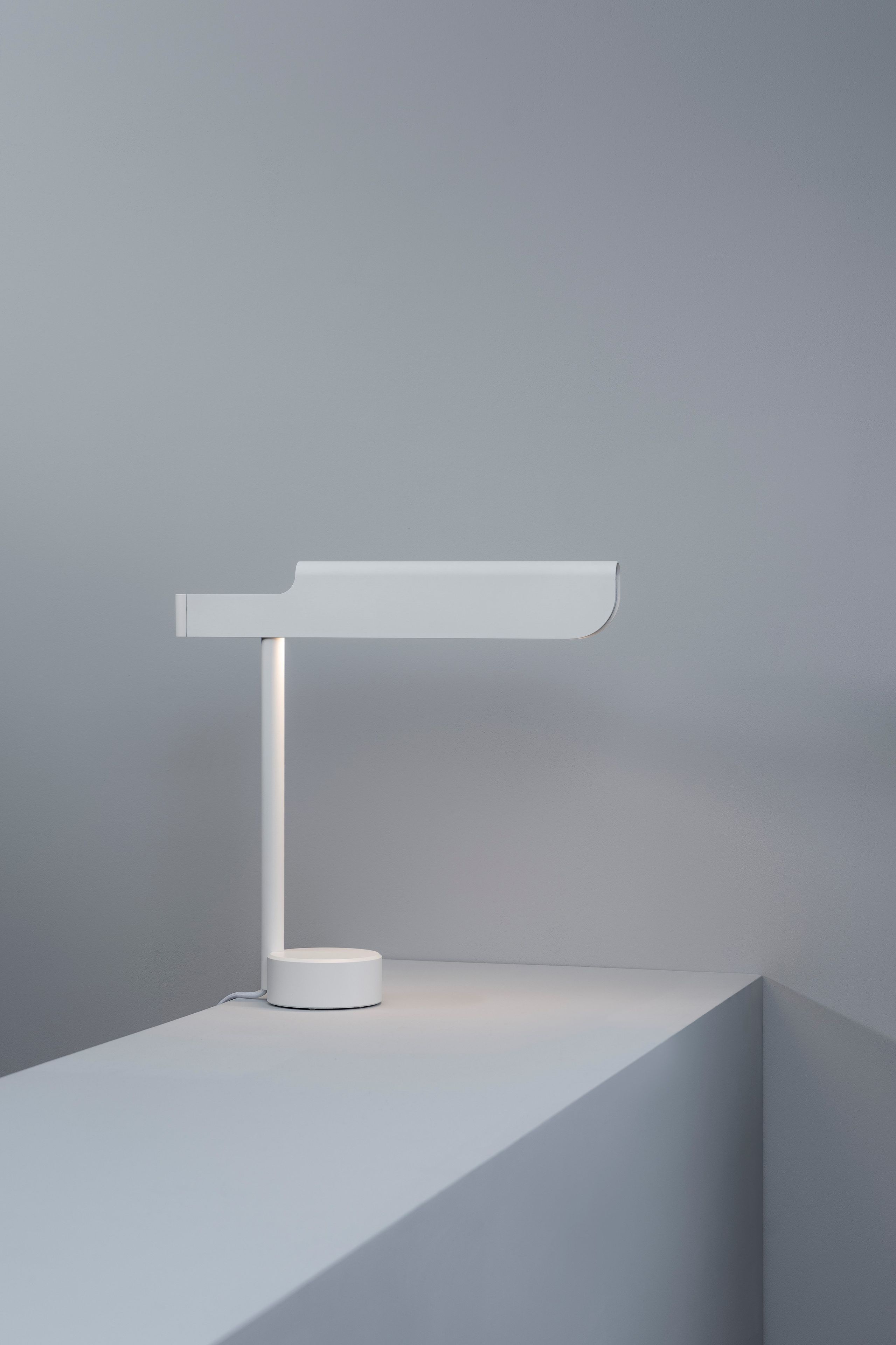 Регулируемая светодиодная настольная лампа Formagenda профиль ARCH-00067340 - Вид №8