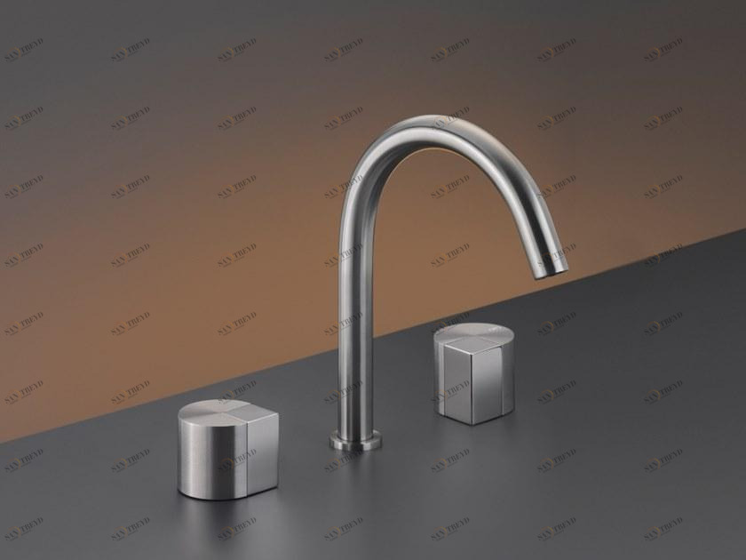 Ceadesign Смеситель на три отверстия с поворотным изливом Duet Det 14