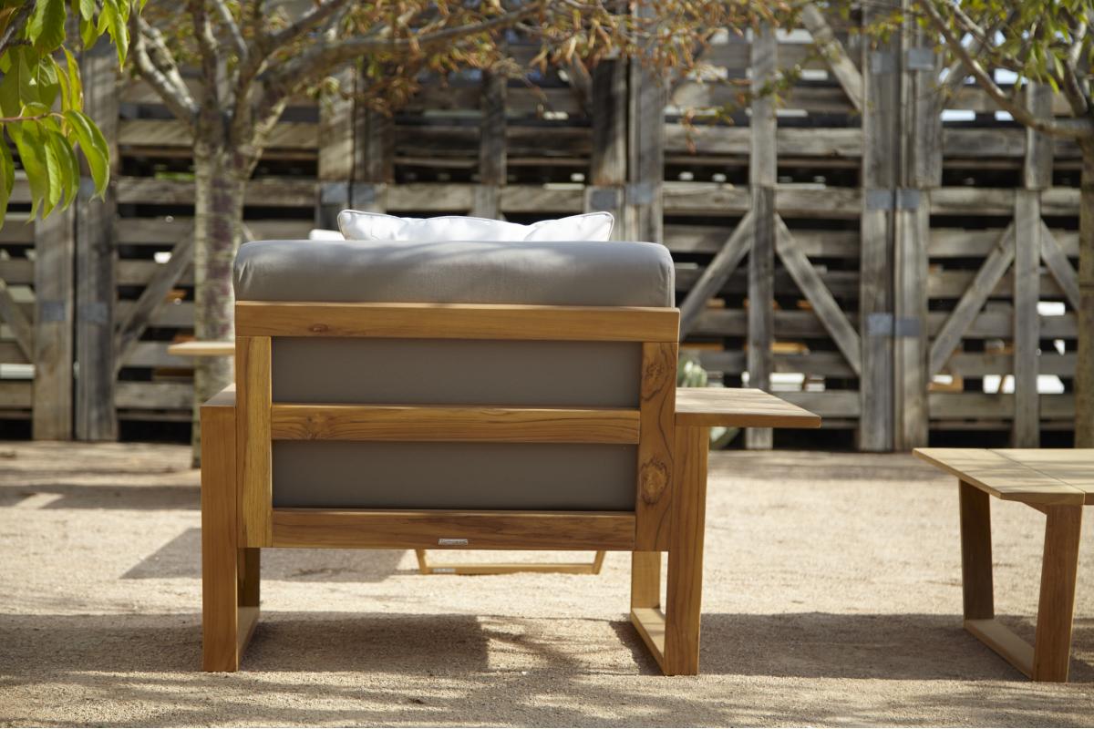 106880 Шезлонг Point Lineal POINT1920