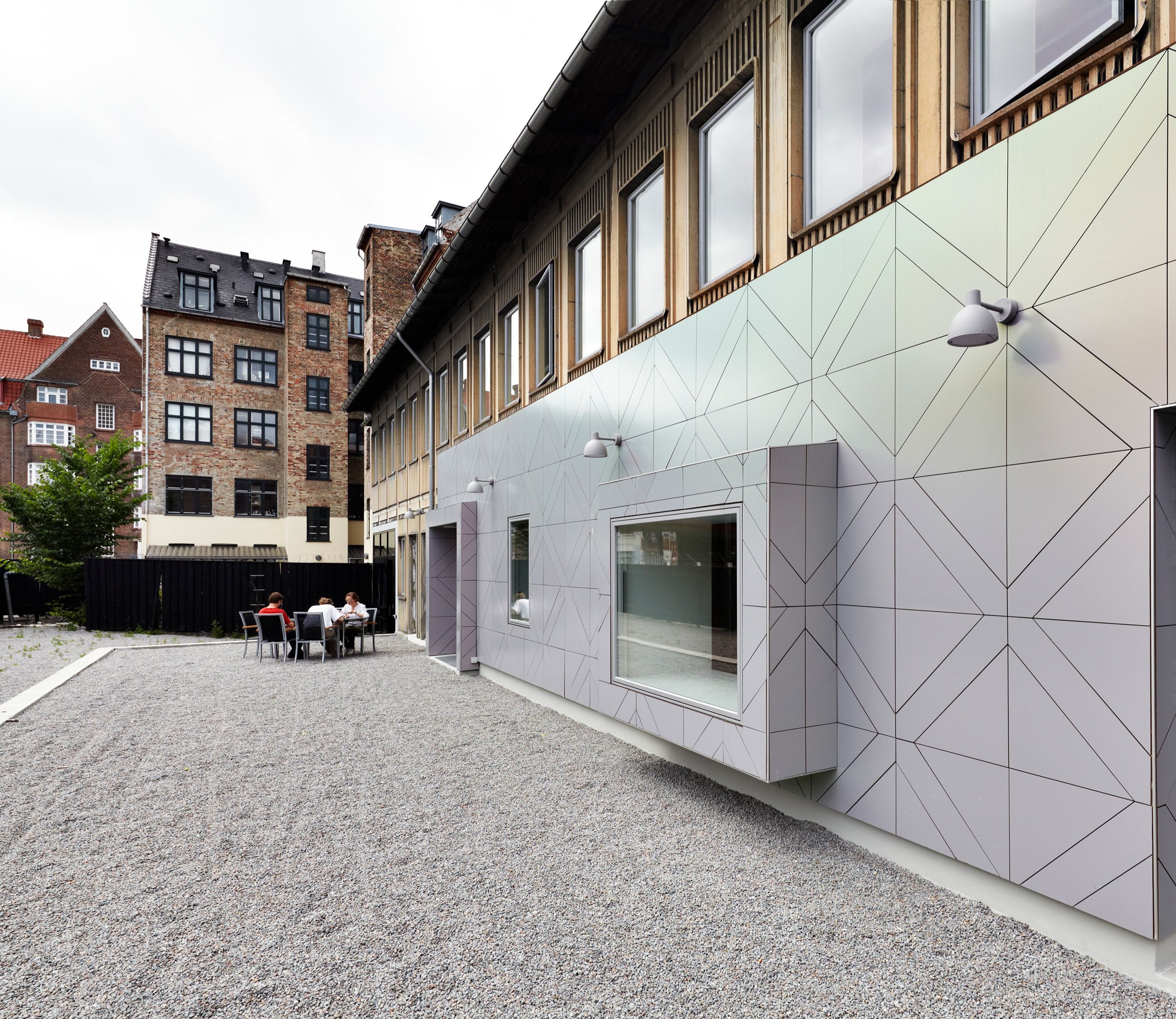 Алюминиевый светодиодный наружный настенный светильник Louis Poulsen Toldbod ARCH-00057680 - Вид №13