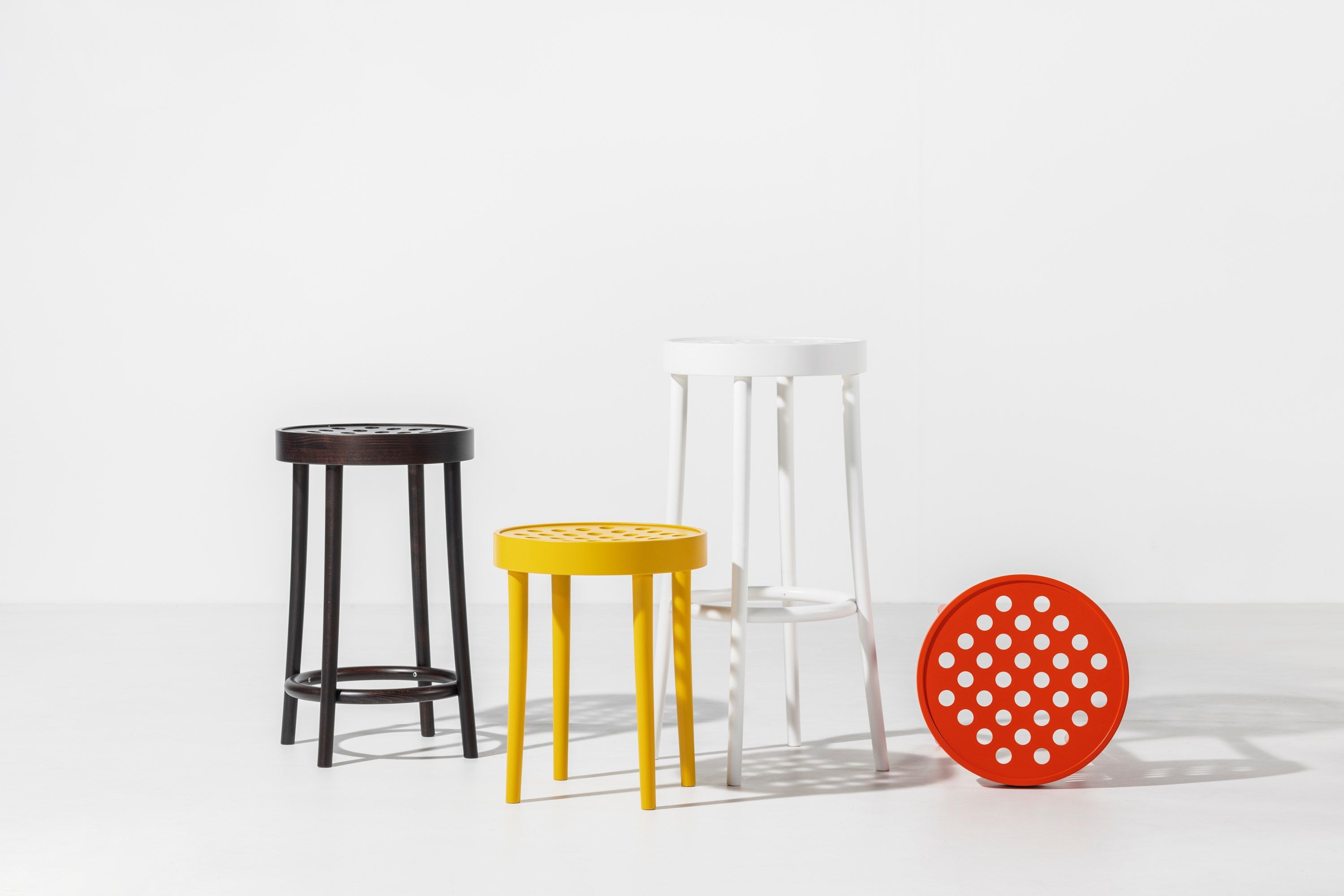 Высокий деревянный барный стул с подставкой для ног TON 822 ARCH-00090162 - Вид №2