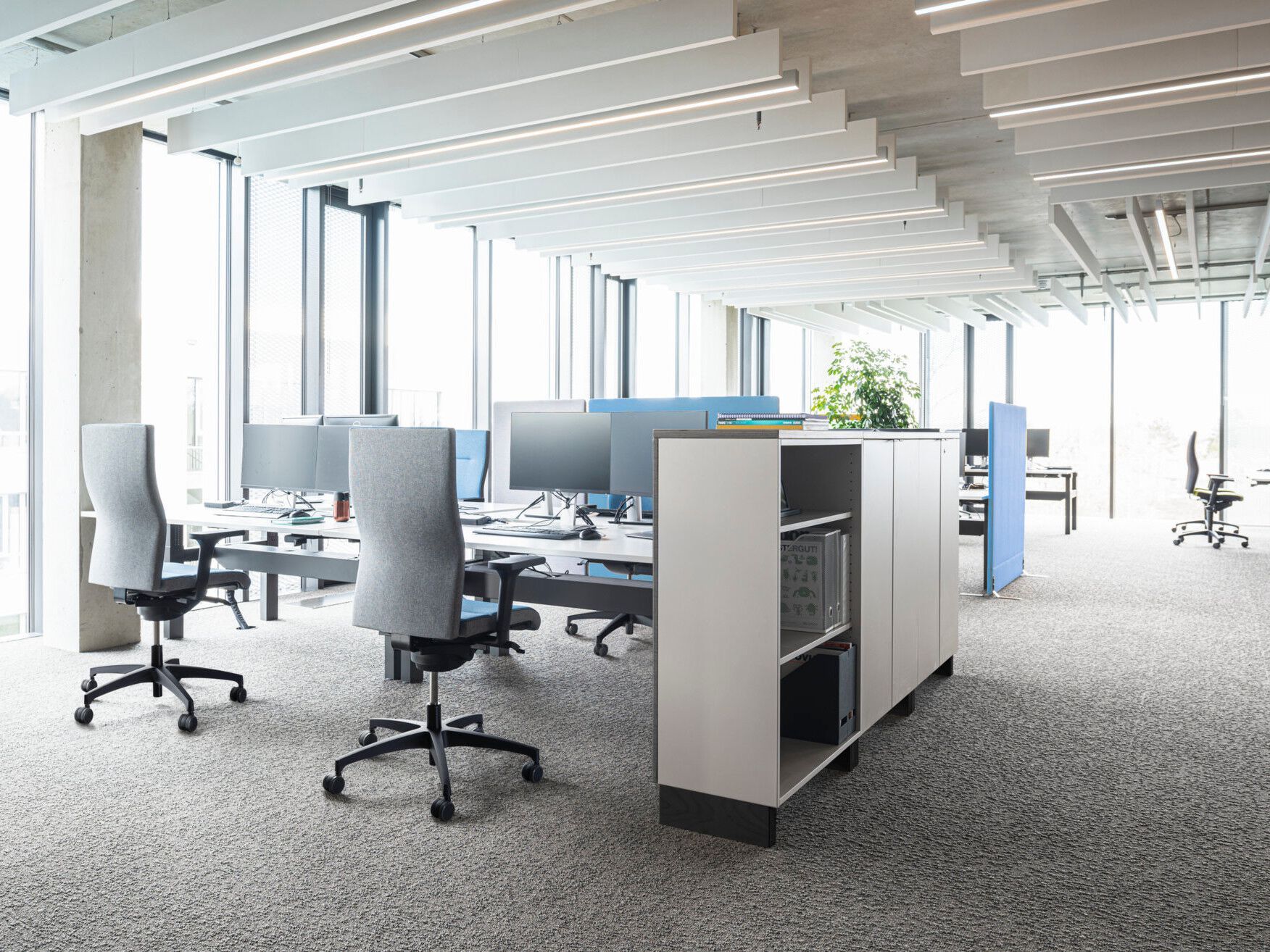 Кожаный мягкий поворотный операционный стул с подлокотниками ZÜCO Cubo Classic ARCH-00071278 - Вид №2