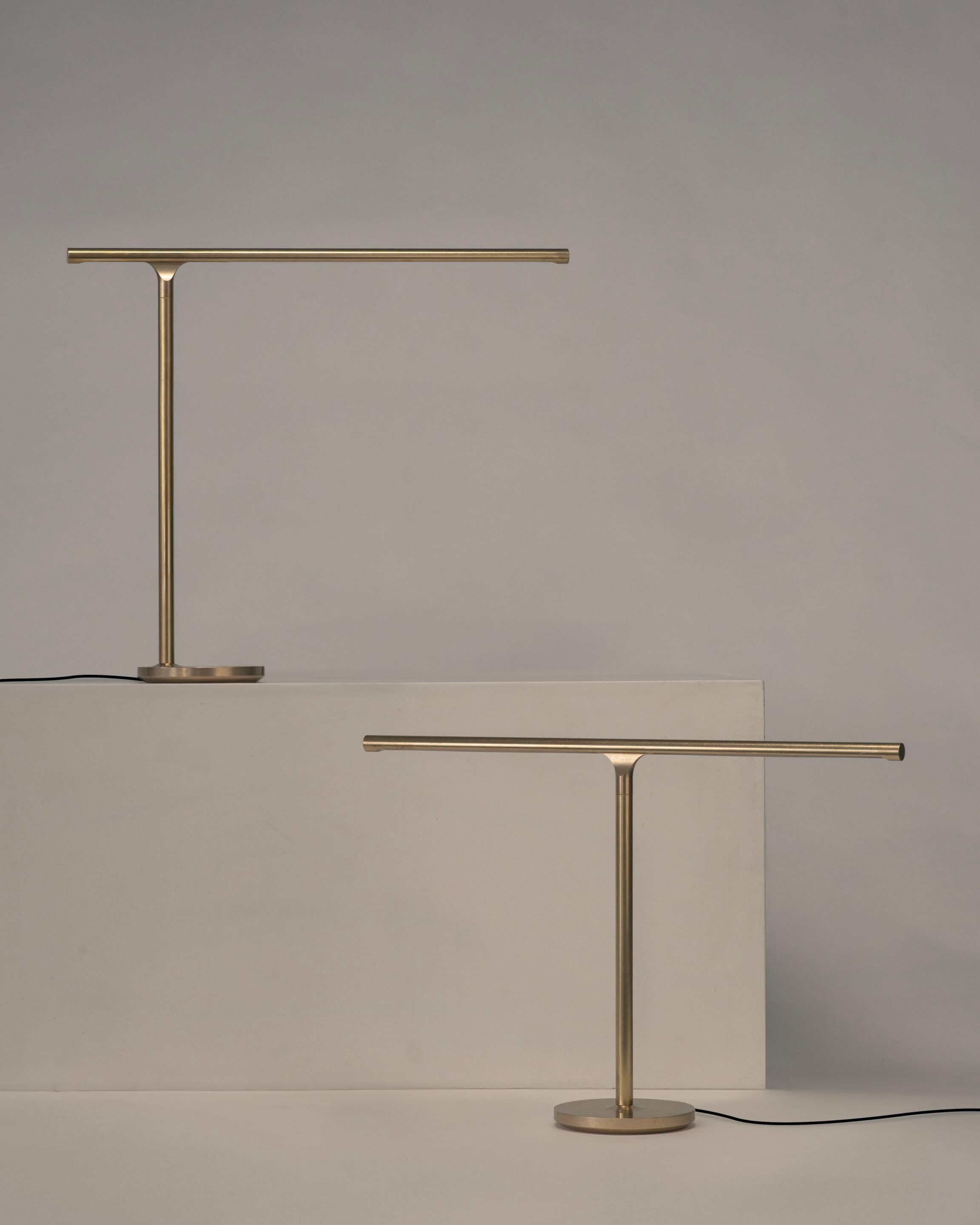 Регулируемая латунная светодиодная настольная лампа Rakumba ARCH-00009320 - Вид №1