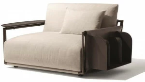 Giorgetti Кресло из ткани с подлокотниками Adam