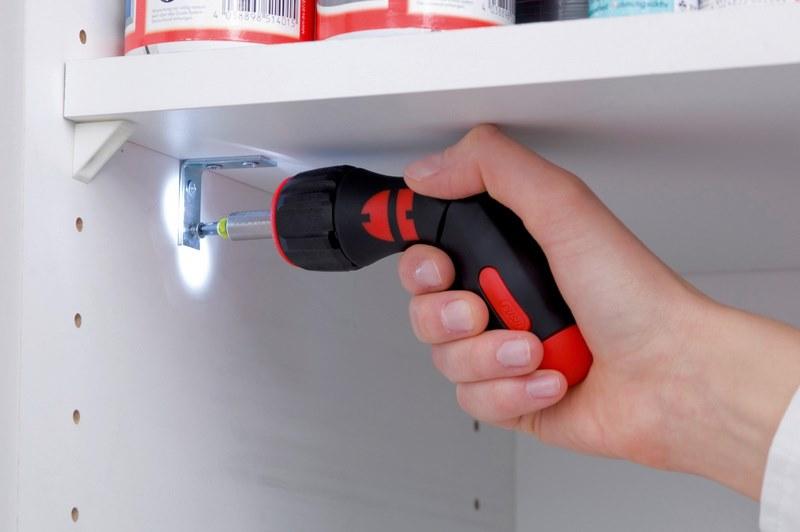 Würth Отвертка-трещотка с пистолетной рукояткой и светодиодной подсветкой Assortimenti cacciaviti 06136401 - Вид №2