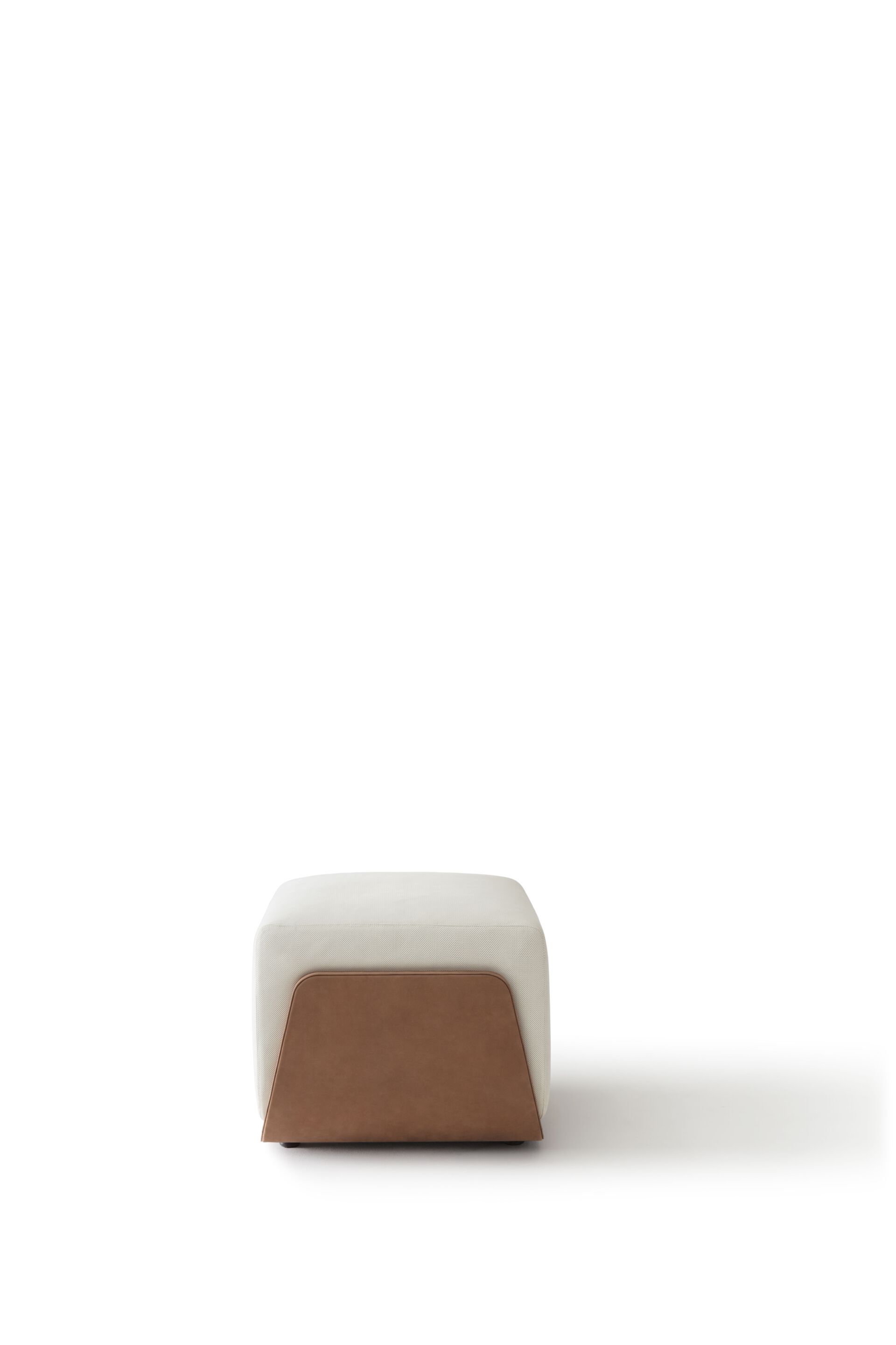 Прямоугольный пуф из кожи и ткани OAK New York Suite ARCH-00077988 - Вид №1