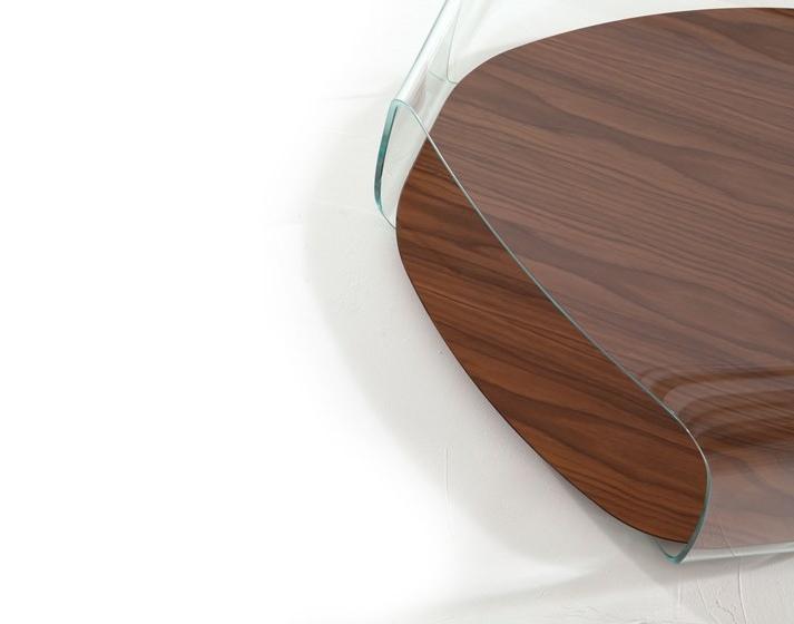 Tonin Casa Низкий треугольный журнальный столик из дерева и стекла sun-id-1423748 - Вид №1