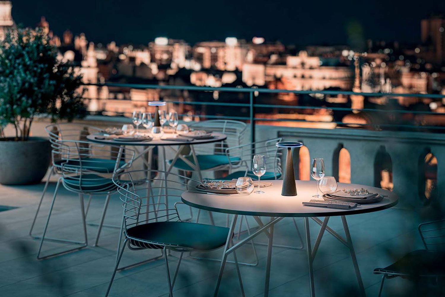 Светодиодная настольная лампа из поликарбоната Quadrifoglio Group Design Lighting ARCH-00082438 - Вид №7