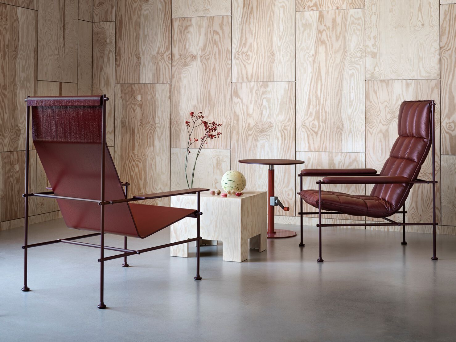 Кожаное кресло с подлокотниками Bla Station VILLHEM ARCH-00065627 - Вид №1