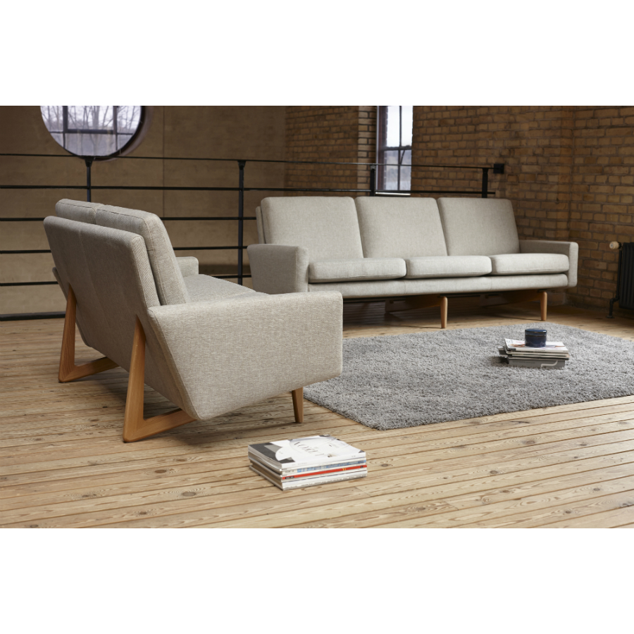 Диван трехместный Egsmark с мягкими подлокотниками, лакированный дуб, темно-песочный Kragelund 20003202244 - Вид №2