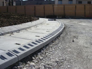 Бордюр дороги