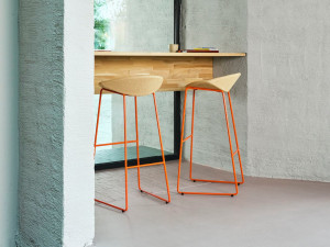 Мягкий табурет для салазок