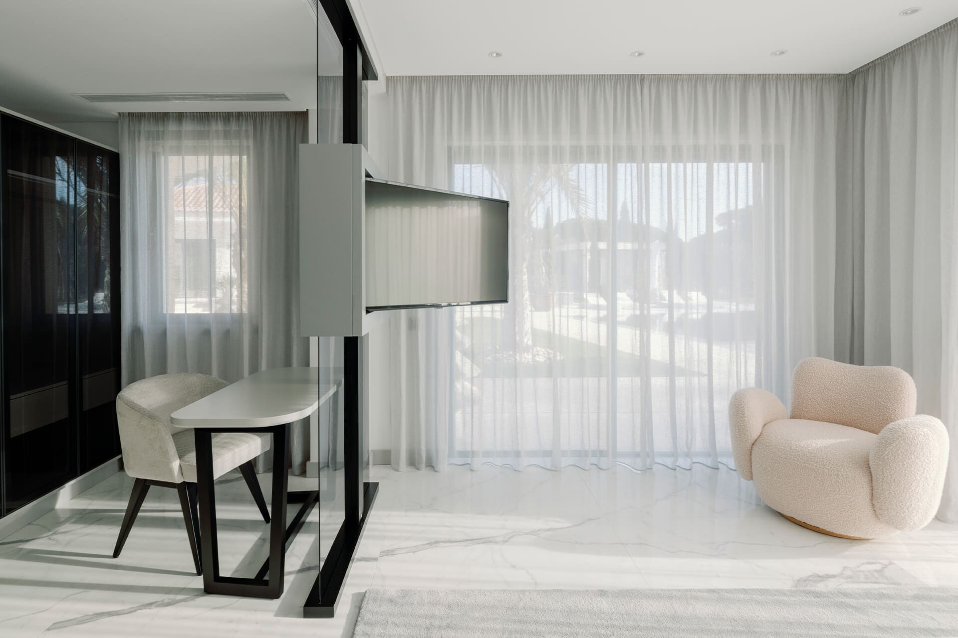 Тканевое вращающееся кресло с подлокотниками Greenapple Conchula ARCH-00011400 - Вид №1