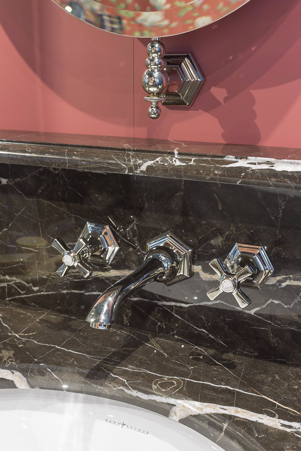 Настенный смеситель для раковины с 3 отверстиями Park Avenue Crowe ARCH-00039785 - Вид №2