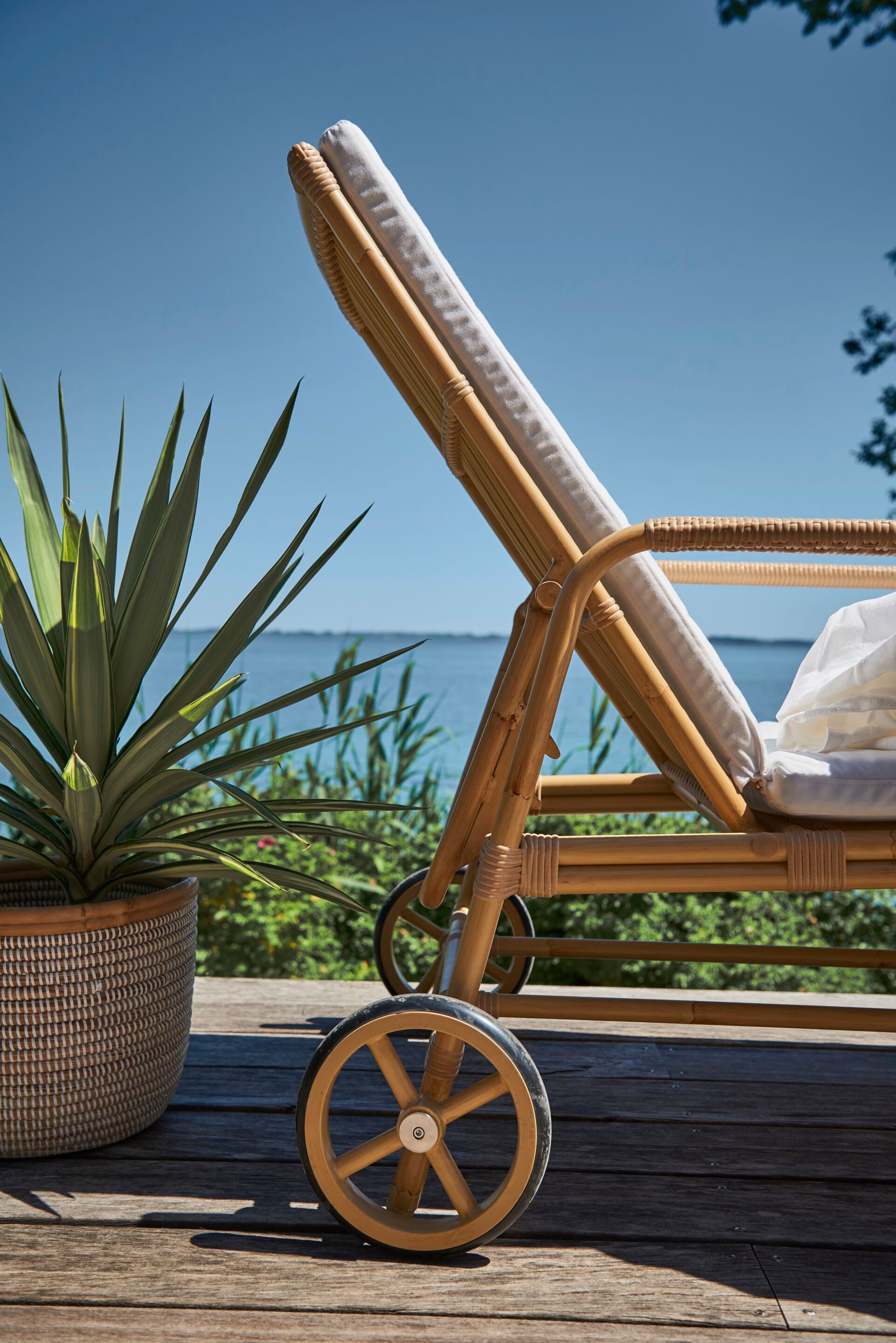 Шезлонг с откидной спинкой из Alu-Rattan &amp; ArtFibre Sika Design Exterior ARCH-00054569