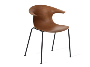 Деревянный стул с подлокотниками