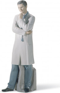 10669029 LLADRO Фигурка Lladro "Доктор (мужчина)" 10х31см Фарфор
