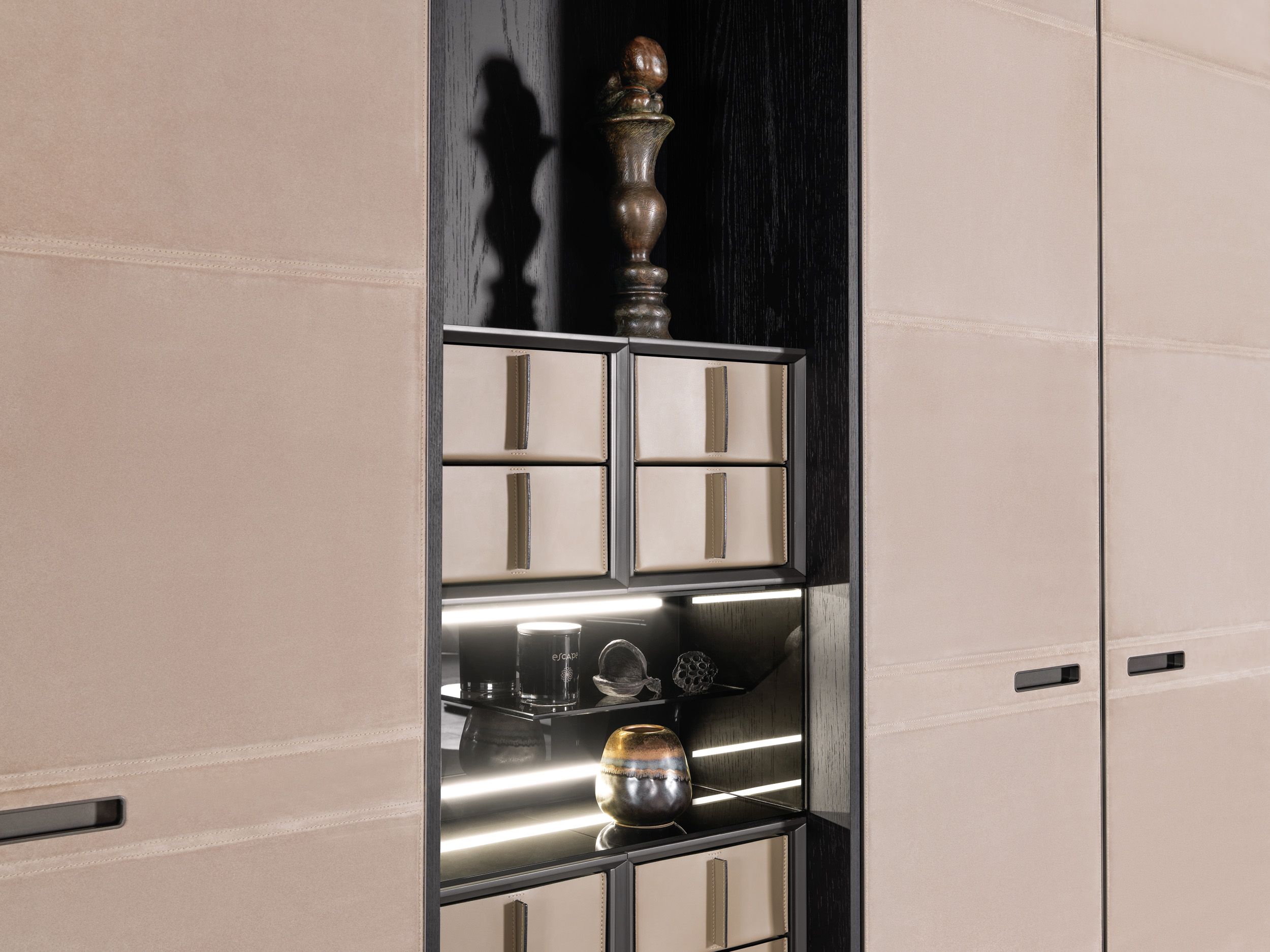 Секционный шкаф из искусственной кожи MisuraEmme LONDON ARCH-00024167 - Вид №6