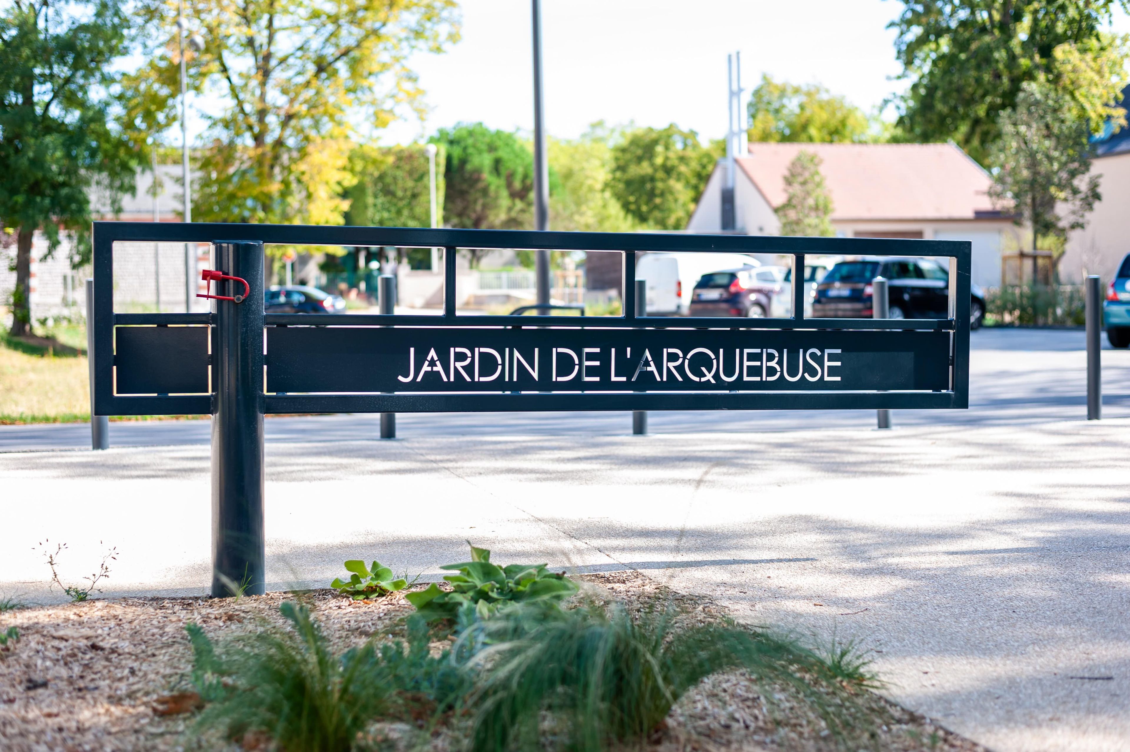 С порошковым покрытием стальные распашные ворота Urbencéa AKSE ARCH-00000824 - Вид №1