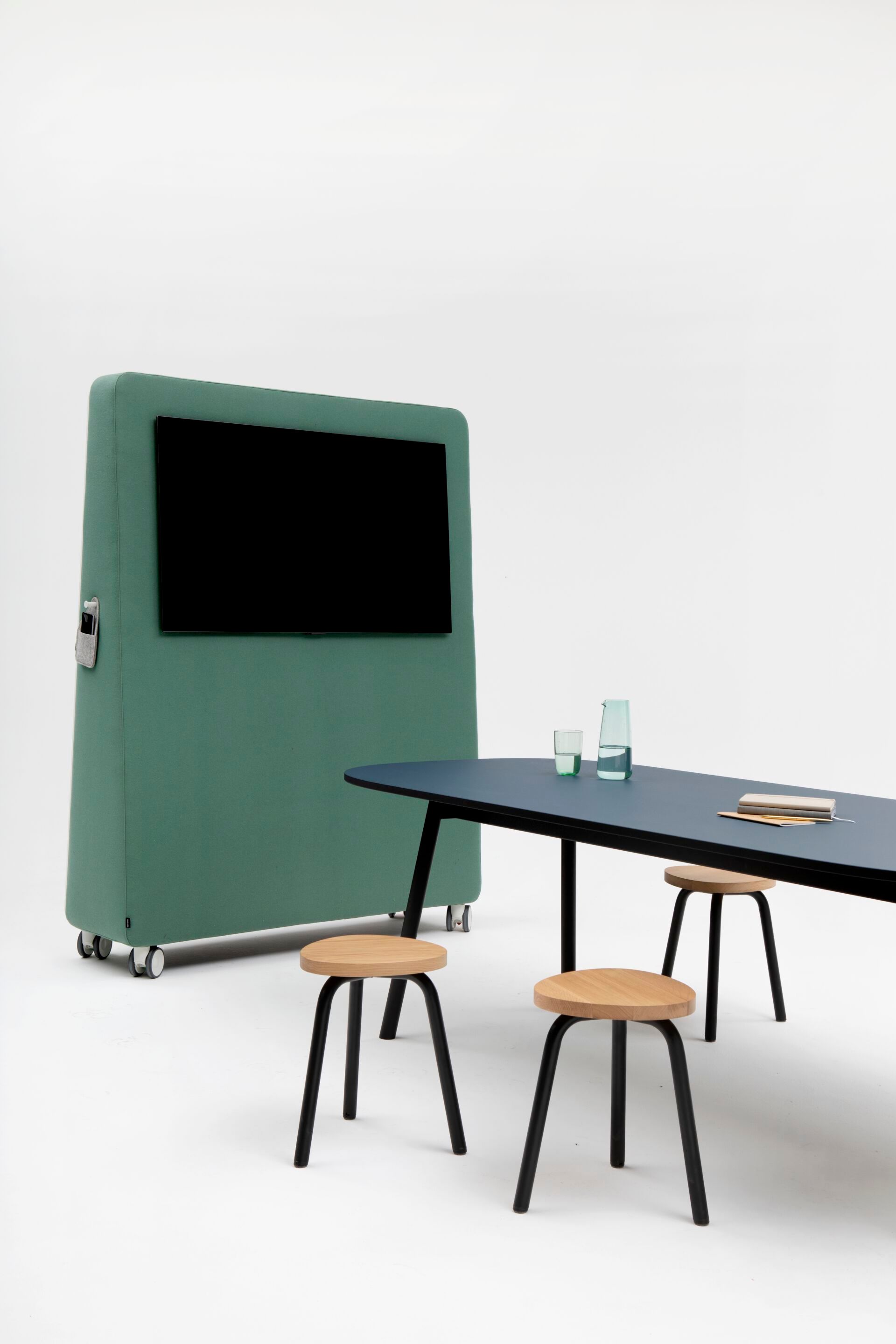 Делитель комнаты офиса / мультимедийный Тотем из алюминия с порошковым покрытием Cascando Trunk ARCH-00098350 - Вид №2