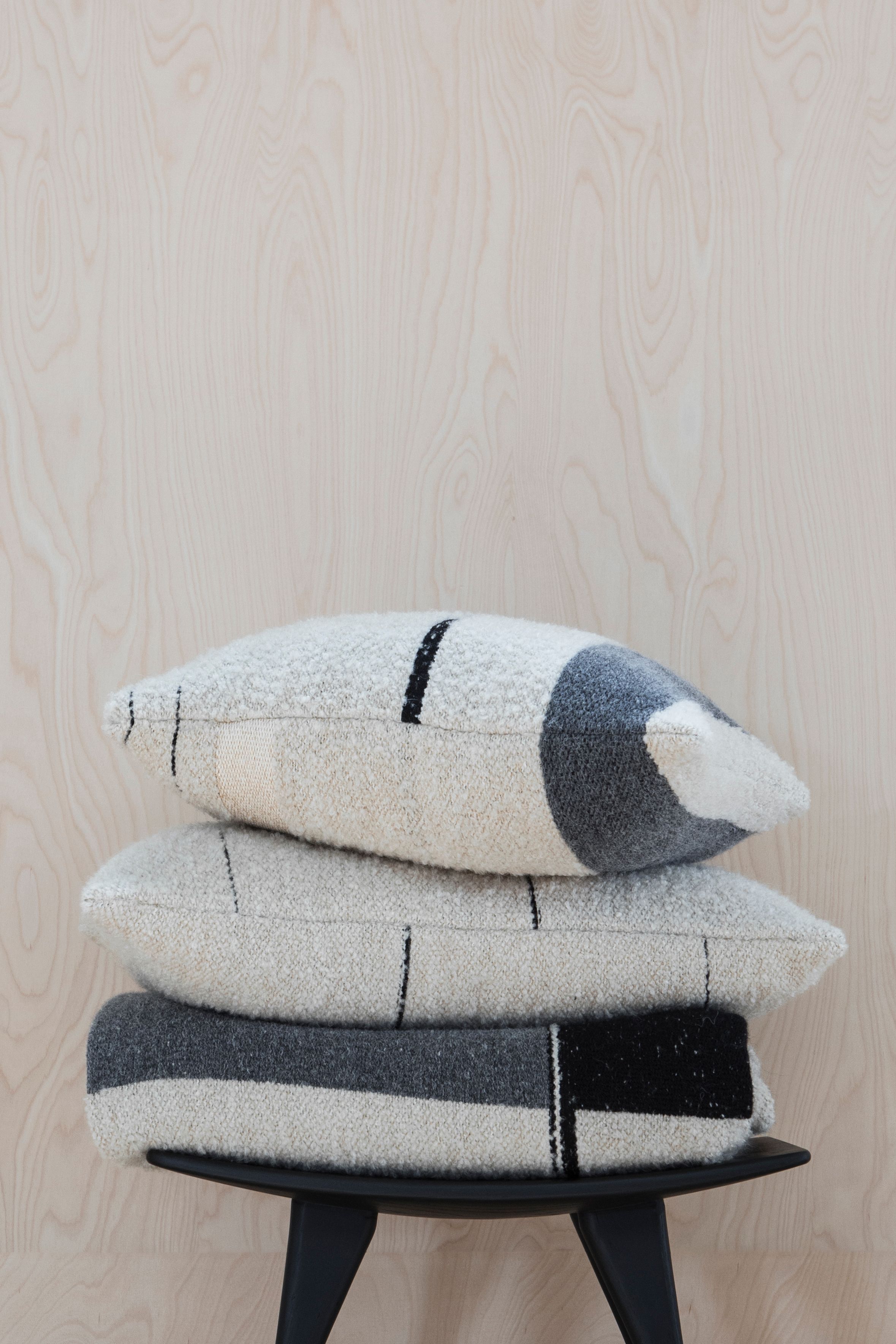 Прямоугольная подушка из ткани Ethnicraft Refined Layers ARCH-00132036 - Вид №3