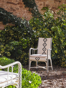 106788 Кресло Point Charleston