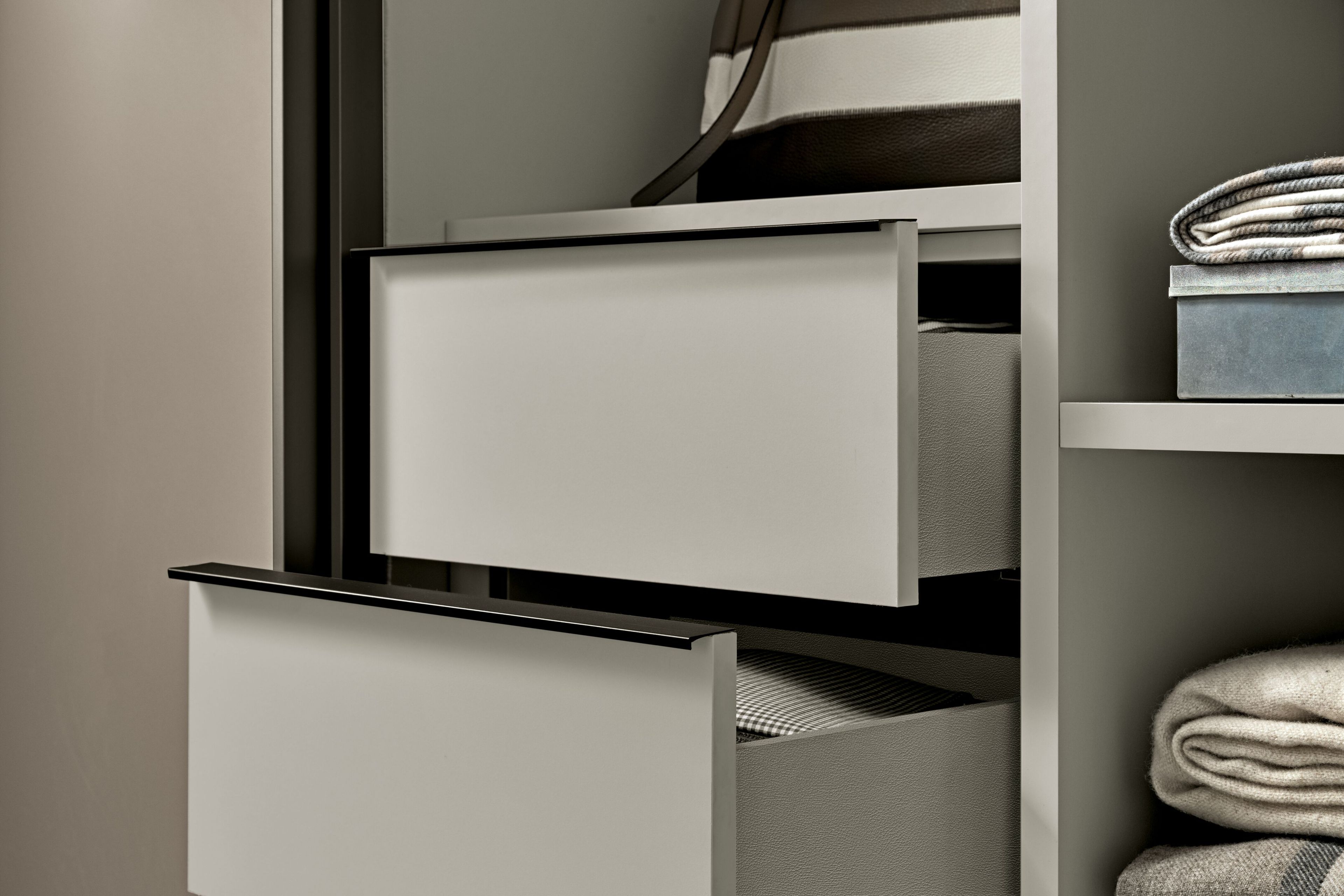 Деревянный шкаф с раздвижными дверями Adok Intermezzo ARCH-00040412 - Вид №3