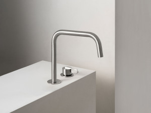 Однорычажный смеситель для раковины с 2 отверстиями