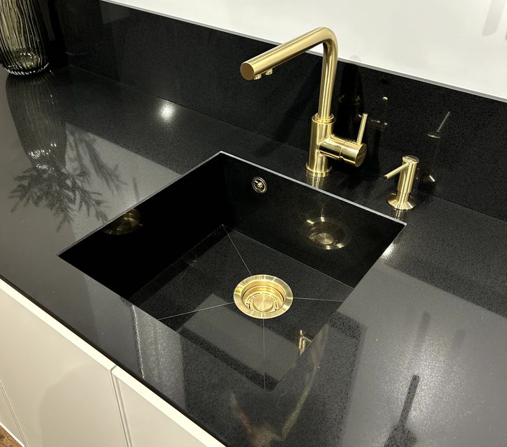 Столешницы для кухни - Фиори неро / 12 мм LIGRON LIST245 2377 - Вид №3