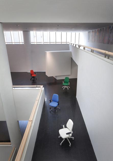 Luxy Офисное кресло с 5 спицами на колесиках Pratica sun-id-1462731 - Вид №1