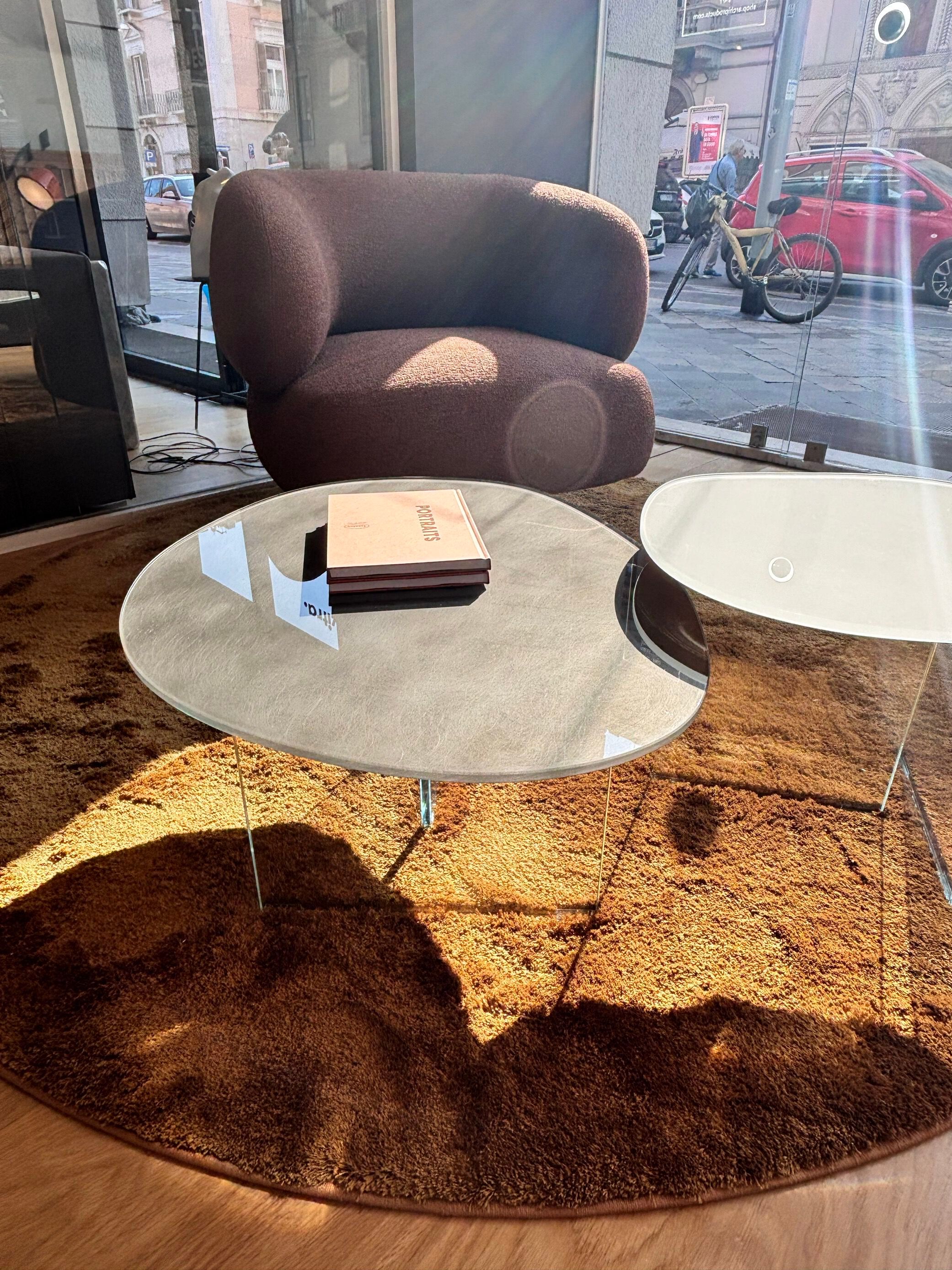 Набор стеклянных журнальных столиков In Stock озеро ARCH-00069213 - Вид №2