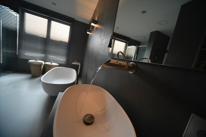 JEE-O Смеситель для умывальника настенный из нержавеющей стали на одно отверстие Pure 300-1500 / 300-1501 - Вид №2