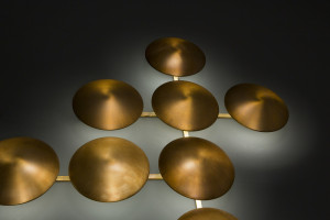 Металлический светодиодный настенный светильник