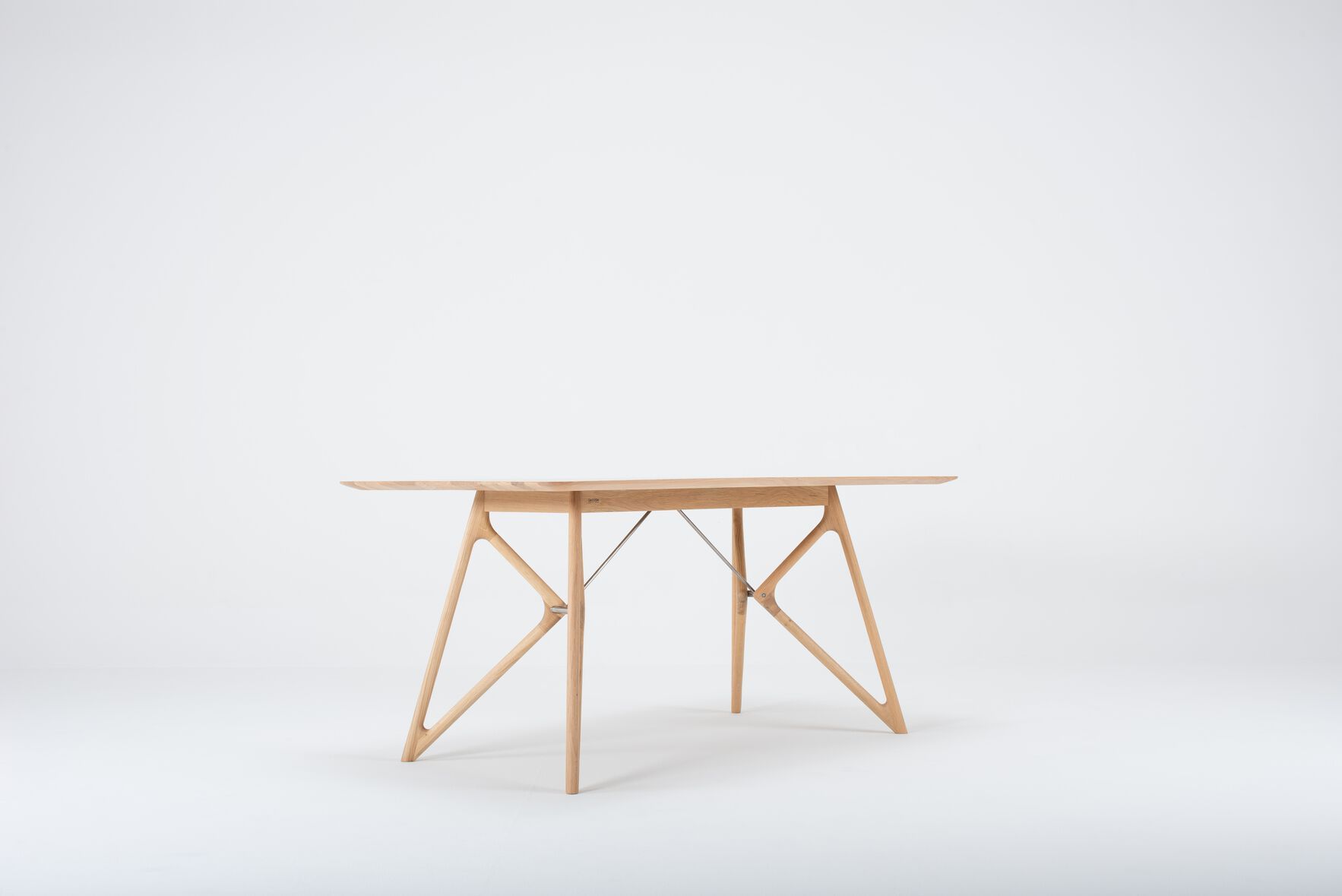 Прямоугольный обеденный стол из дуба Gazzda TINK ARCH-00130251 - Вид №9