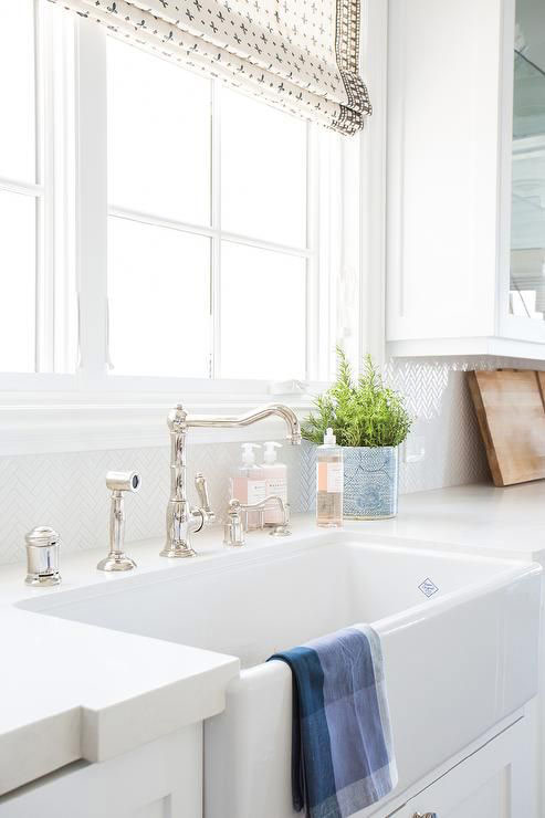 3407WS ** 75 Смеситель для мойки на одно отверстие с боковой душевой лейкой Nicolazzi Series Classic  - Вид №8