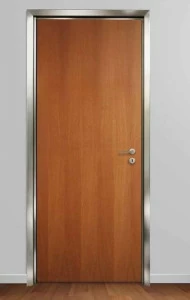 Capoferri Serramenti Поворотная дверь из пустотелого профиля Modern