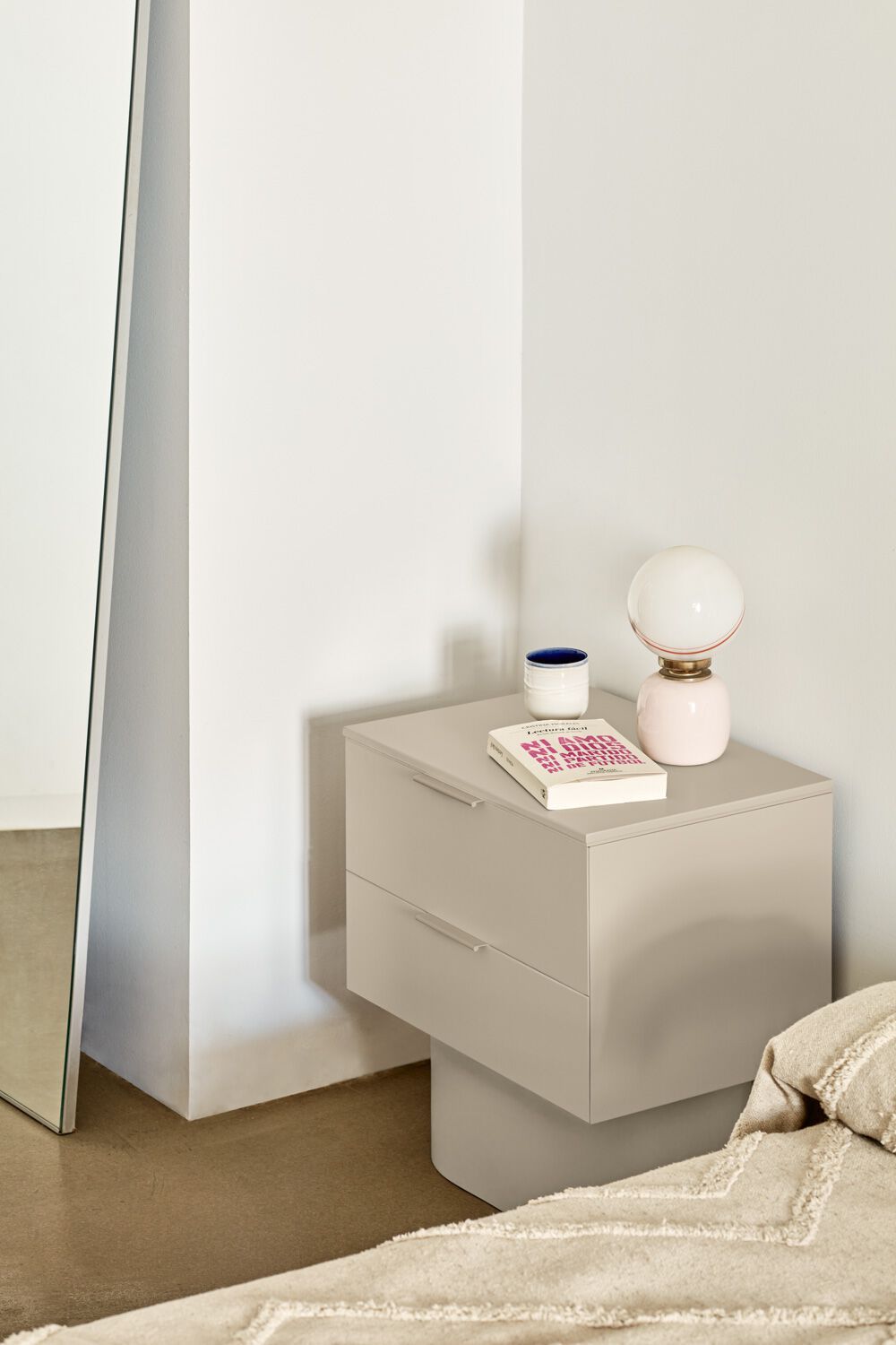 Прикроватная тумбочка из МДФ TEULAT Тотем ARCH-00135584