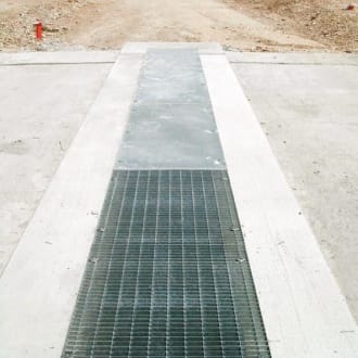 Дренажный элемент и канал