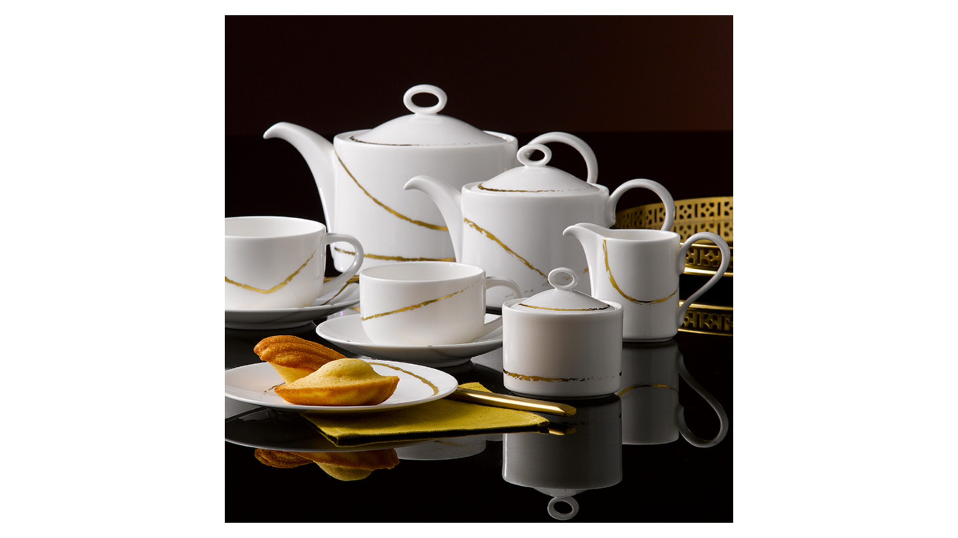 10672288 Royal Crown Derby Сервиз чайный Royal Crown Derby Эскиз. Белый на 6 персон 14 предметов, фарфор Фарфор  - Вид №8