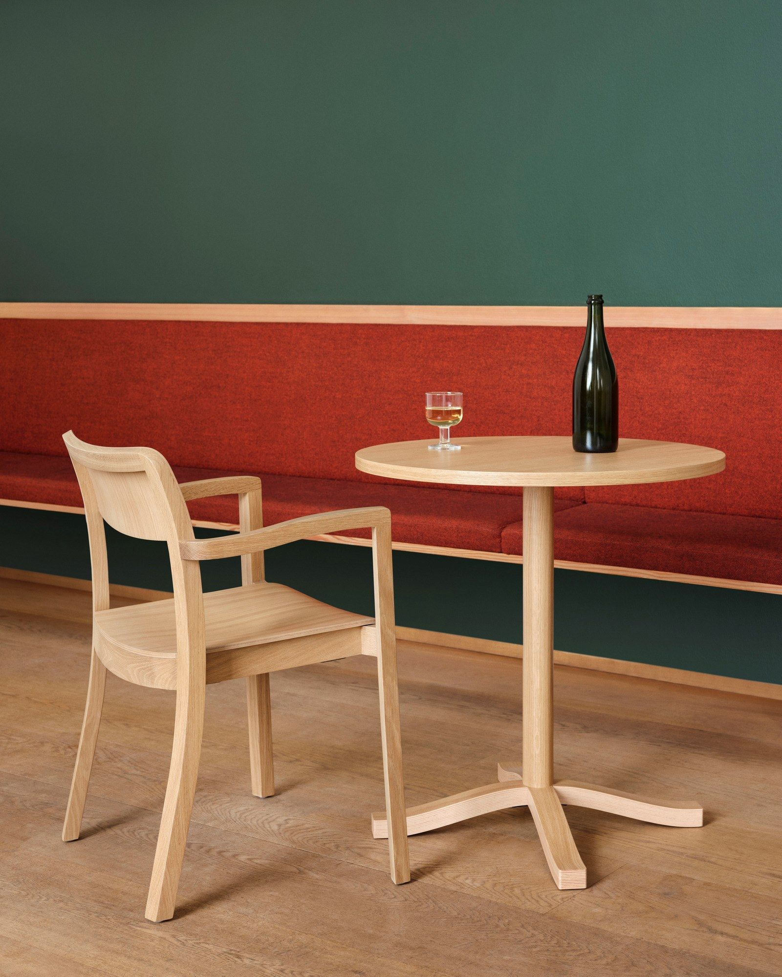 Круглый деревянный стол со спицами Hay Pastis ARCH-00105092 - Вид №6