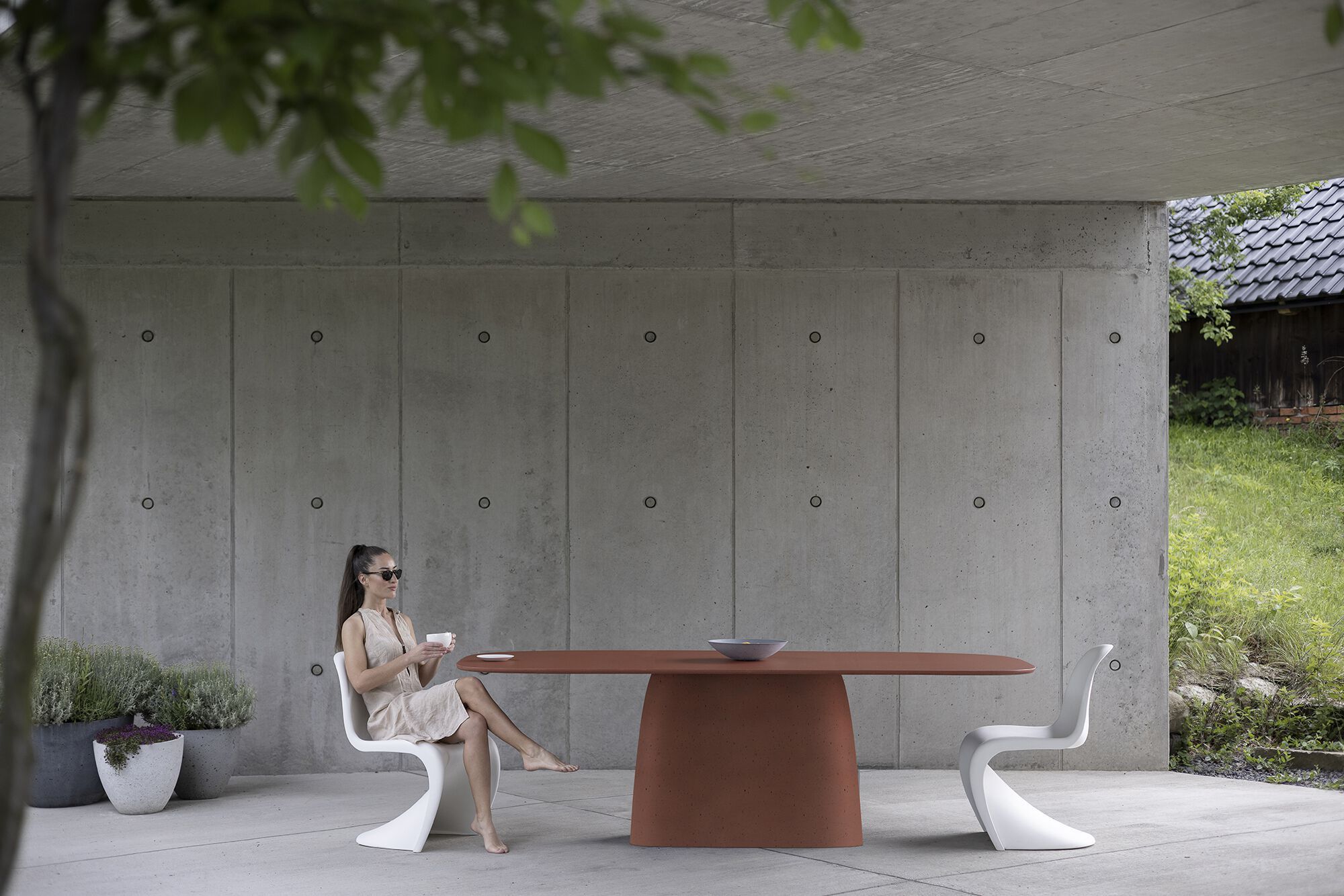 Бетонный прямоугольный садовый стол Betoni ARCH-00124614 - Вид №4